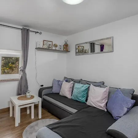 2 Bedroom Stunning In Bregi Prázdninový dům *