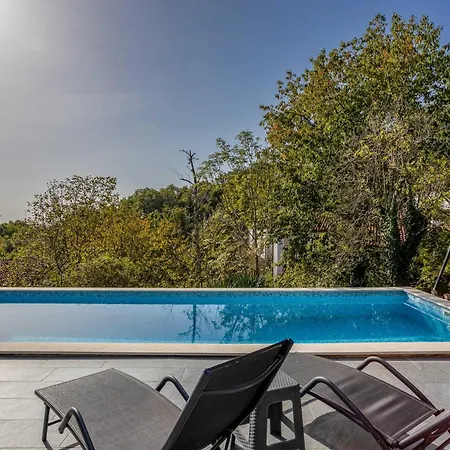 Holiday home 2 Bedroom Stunning In Bregi *