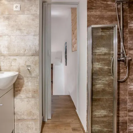 2 Bedroom Stunning In Bregi Nyaraló Breza