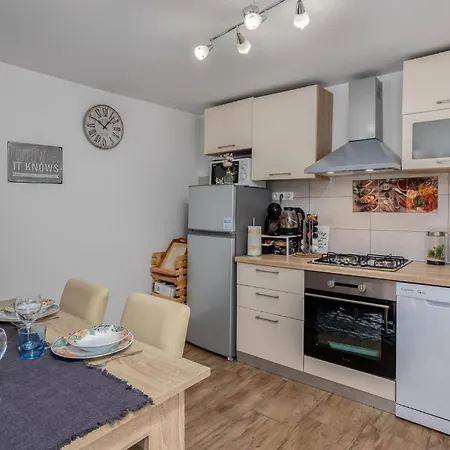 2 Bedroom Stunning In Bregi * Breza