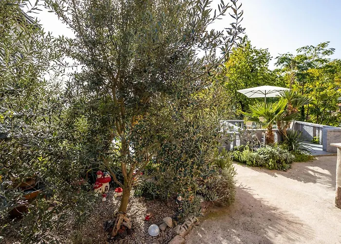 2 Bedroom Stunning In Bregi Vikendica