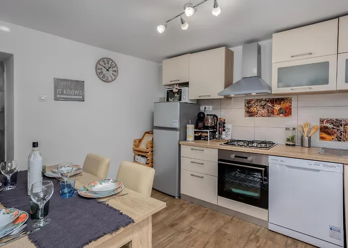 2 Bedroom Stunning In Bregi * Breza