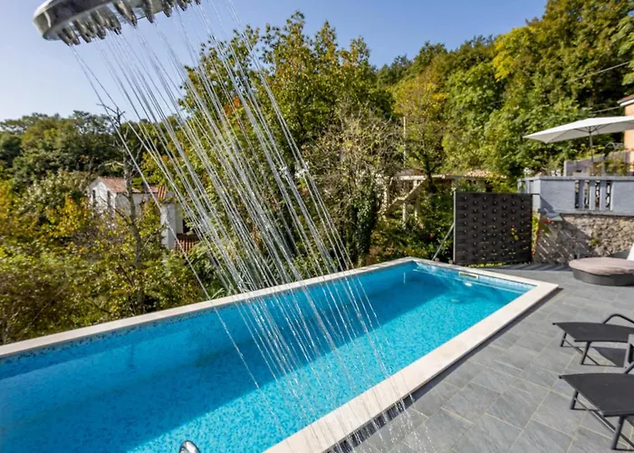 2 Bedroom Stunning In Bregi Vikendica