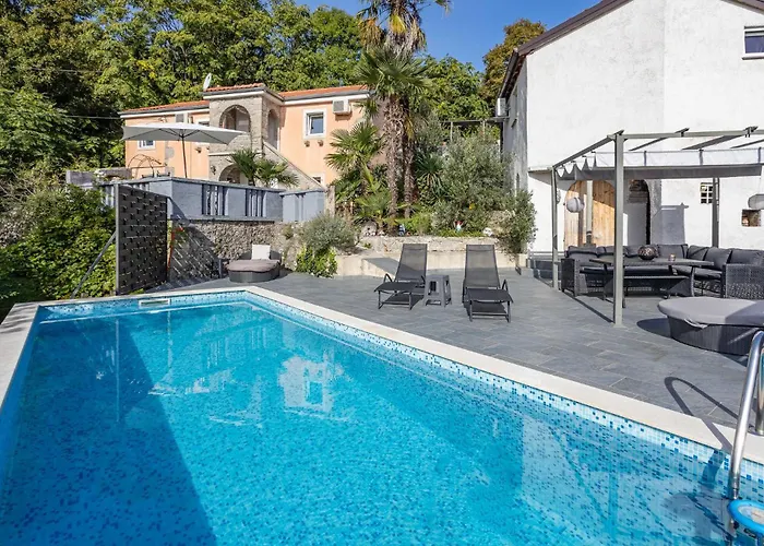 2 Bedroom Stunning In Bregi